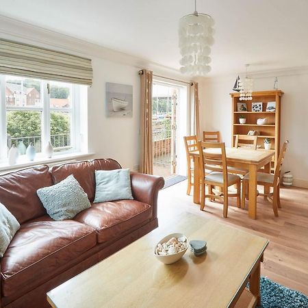 Host & Stay - The Railway Retreat Whitby Esterno foto