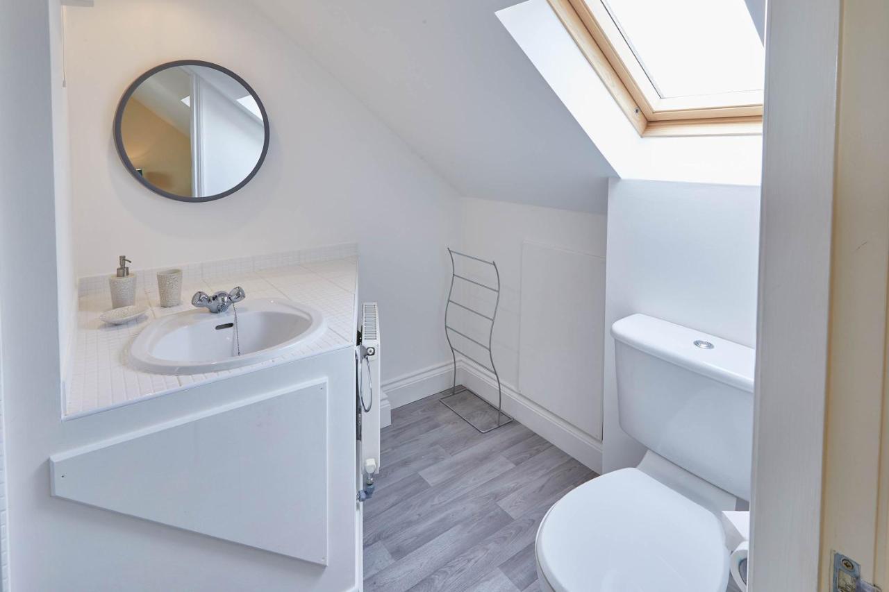 Host & Stay - The Railway Retreat Whitby Esterno foto