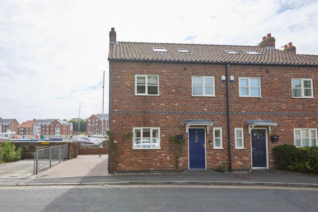 Host & Stay - The Railway Retreat Whitby Esterno foto